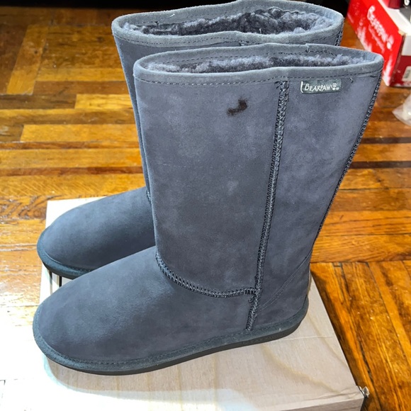 BearPaw - Picture 4 of 5